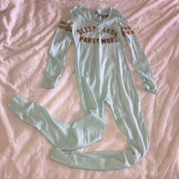 PINK Victoria’s Secret winter thermal long sleeve onesie with butt flap - Picture 2 of 9